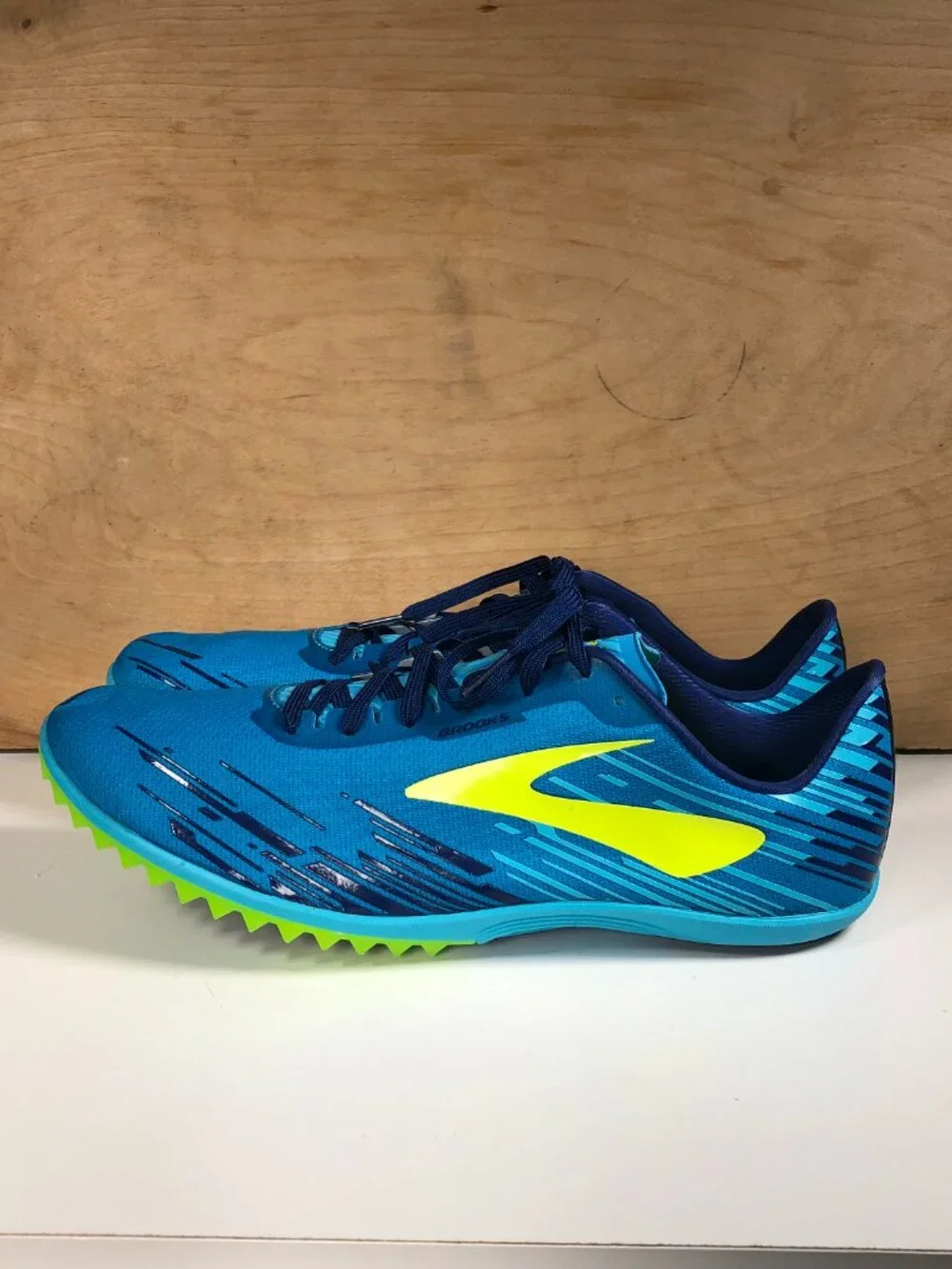 Brooks Mens Size 12.5 Carpe Runem Mach 18 Track Spikeless Shoes 1102381D453